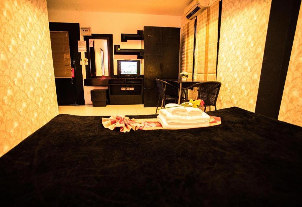 Hotel Long 2*