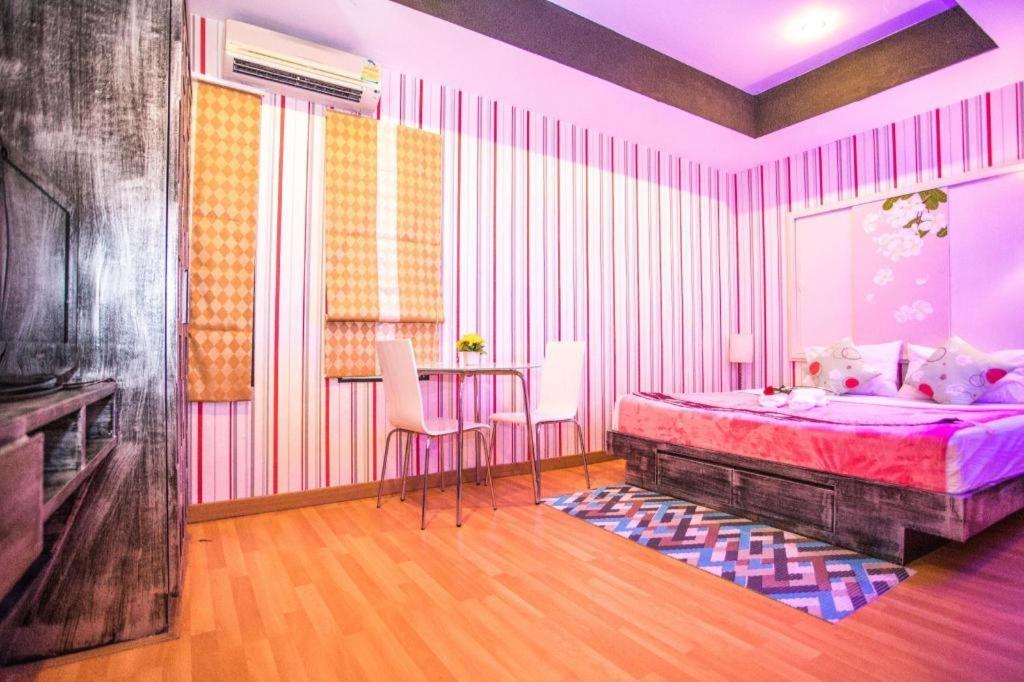 Long Hotel