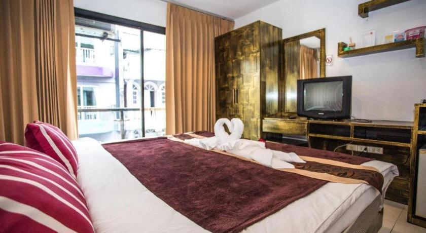 Long Hotel Patong